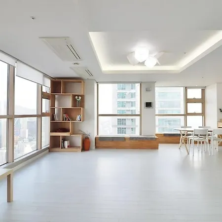 Large Apt, Awesome View, Seoul Stn